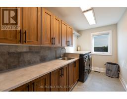 341 MANHATTAN DRIVE S - 23