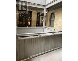 295 DUFFERIN AVENUE - 21