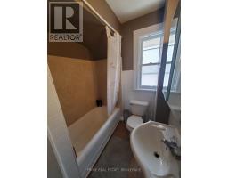 202 SYDENHAM STREET - 16