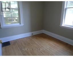 202 SYDENHAM STREET - 4