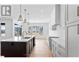 1382 BUSH HILL LINK - 19