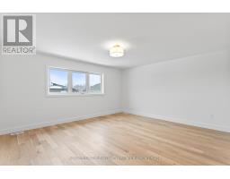 1382 BUSH HILL LINK - 34