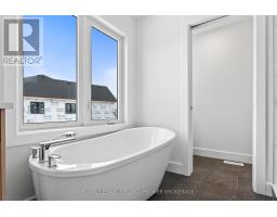 1382 BUSH HILL LINK - 39