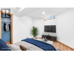 62 NAPOLEON DRIVE - 28