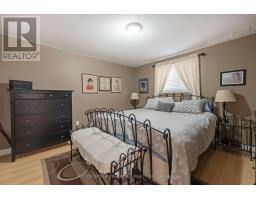 631 THORNWOOD COURT - 37