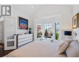 374 MACDONALD STREET - 17