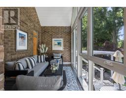 374 MACDONALD STREET - 21