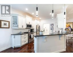 374 MACDONALD STREET - 7