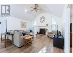 10248 PINETREE DRIVE - 13