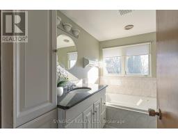 208 LAMORE CRESCENT - 20