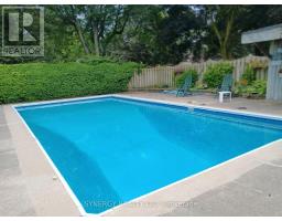 208 LAMORE CRESCENT - 32