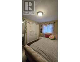1462 GLENGARRY AVENUE - 20