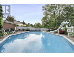 43 FINSBURY CRESCENT - 38