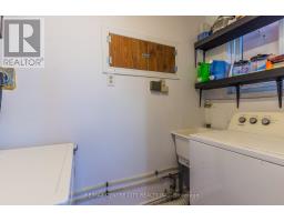 628 - 628 WILKINS STREET - 27