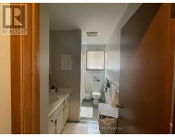 70 WOODROW CRESCENT - 8
