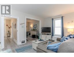 15 EAGLE STREET - 13