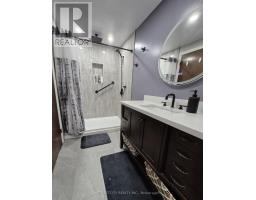 72 CORINTH COURT - 25