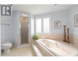 5 LAVENDER WAY - 28