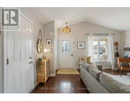26 HARVEST COURT - 5