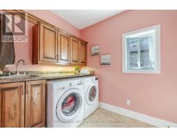 1095 CORONATION DRIVE - 19