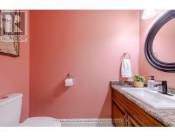 1095 CORONATION DRIVE - 21
