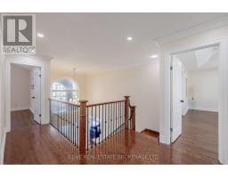 1095 CORONATION DRIVE - 22