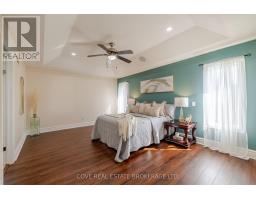 1095 CORONATION DRIVE - 23