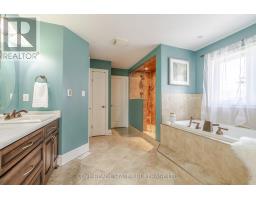 1095 CORONATION DRIVE - 26