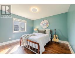1095 CORONATION DRIVE - 27
