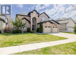 1095 CORONATION DRIVE - 3