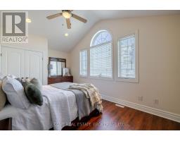 1095 CORONATION DRIVE - 31