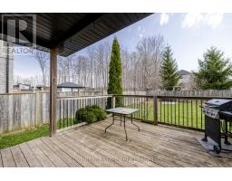 1095 CORONATION DRIVE - 34