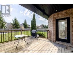 1095 CORONATION DRIVE - 35