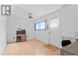 25 COTTONWOOD CRESCENT - 24