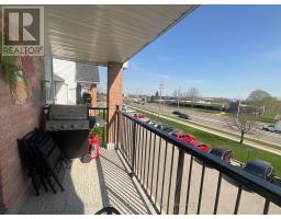 121 - 1096 JALNA BOULEVARD - 4