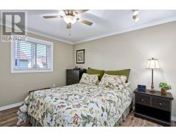60 - 511 ADMIRAL DRIVE - 19
