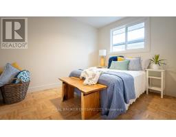 59 SURREY CRESCENT - 13