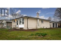 59 SURREY CRESCENT - 20
