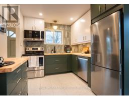 59 SURREY CRESCENT - 4