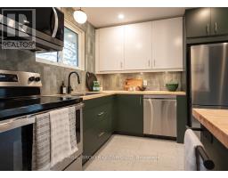 59 SURREY CRESCENT - 7