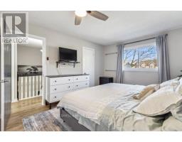 218 MARTINET AVENUE - 23
