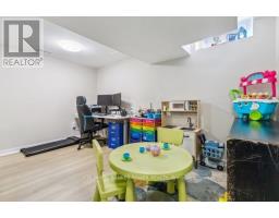 218 MARTINET AVENUE - 27