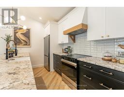 21 MCGILL PLACE - 11