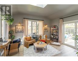 21 MCGILL PLACE - 16
