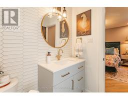 21 MCGILL PLACE - 22