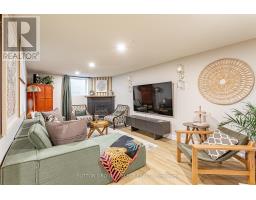 21 MCGILL PLACE - 25