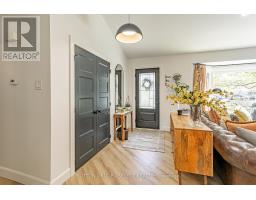21 MCGILL PLACE - 5