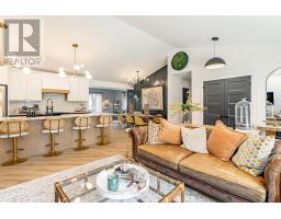 21 MCGILL PLACE - 8
