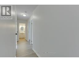702 - 1600 ADELAIDE STREET N - 22