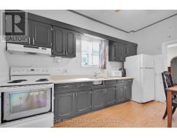 524 SIMCOE STREET - 11